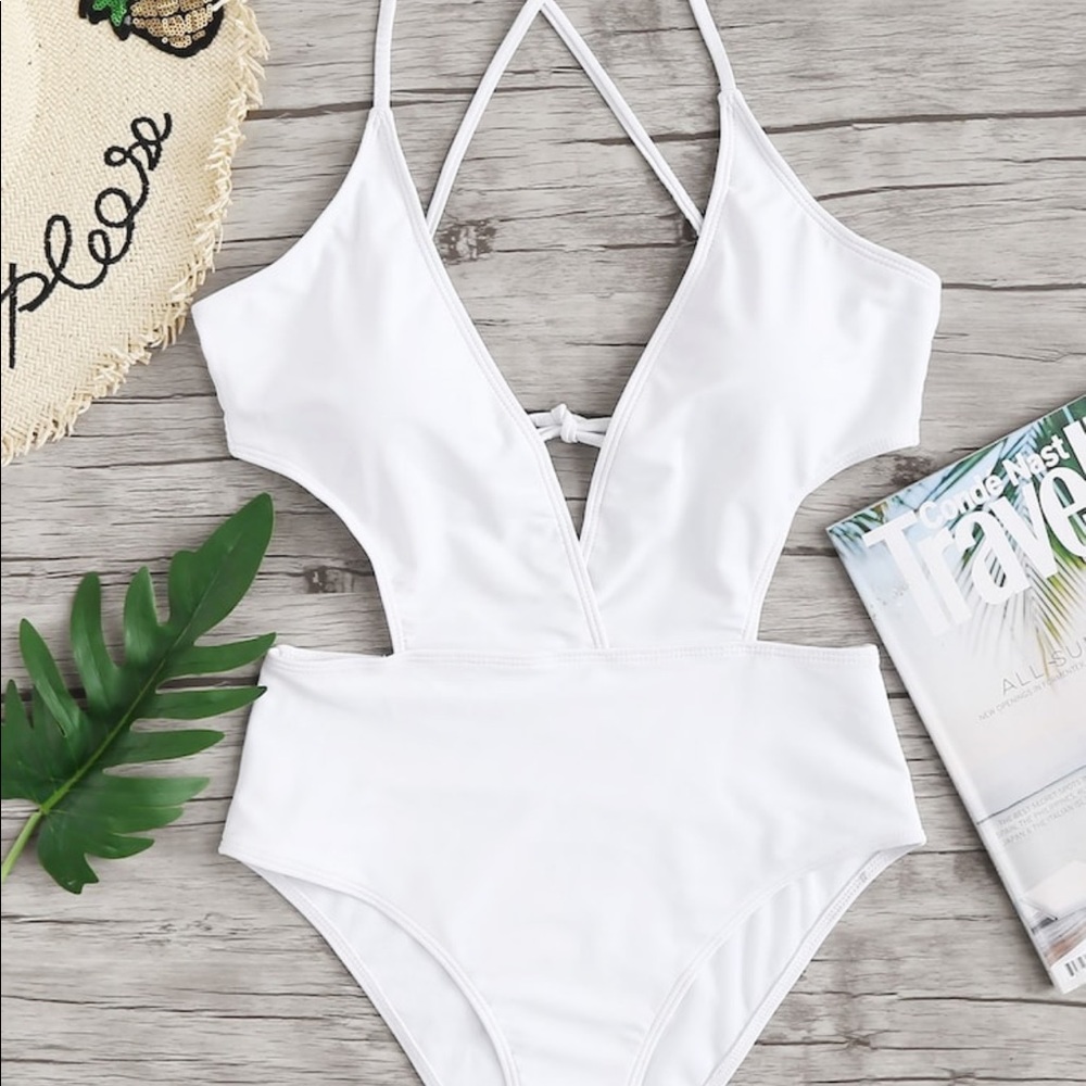 BRAND NEW WHITE MONOKINI